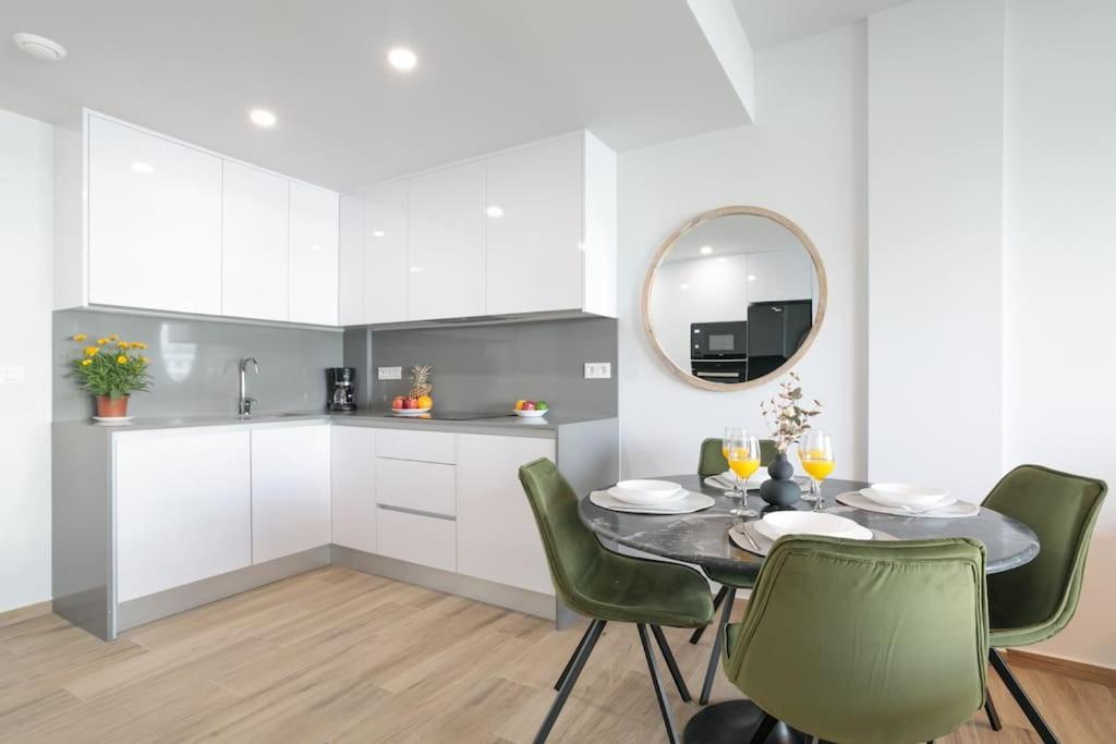 Arenales Terrace Refugee New Apartment With Pool And Gym Arenales del Sol Luaran gambar
