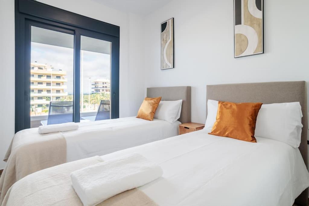 Arenales Terrace Refugee New Apartment With Pool And Gym Arenales del Sol Luaran gambar